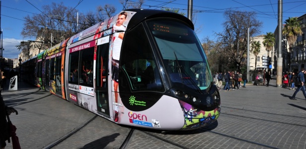 Le tramway de Montpellier Agglomération aux couleurs du tournoi Open Sud de France 2014 !